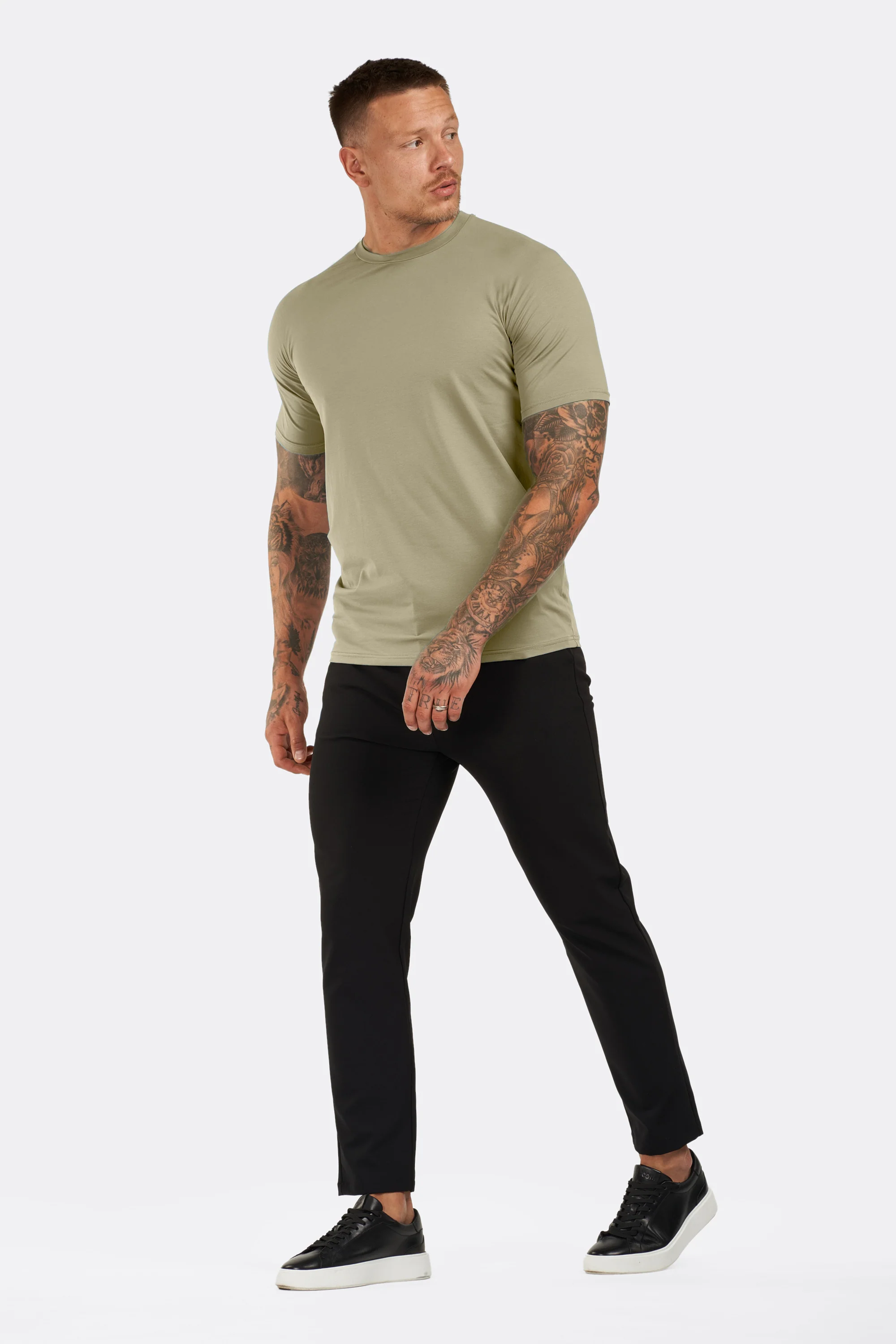 THE ESSENTIAL T-SHIRT - Image 11