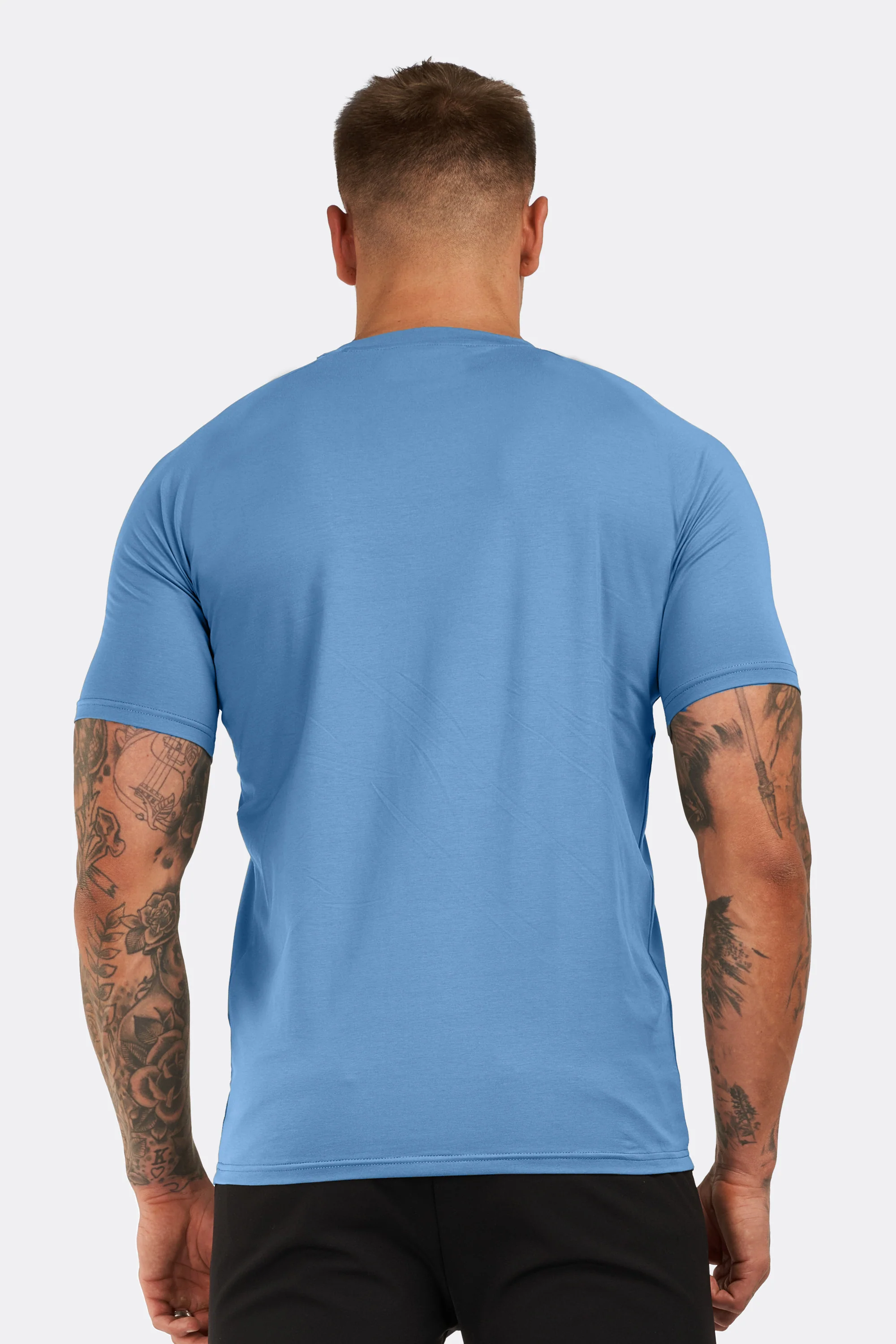 THE ESSENTIAL T-SHIRT - Image 26