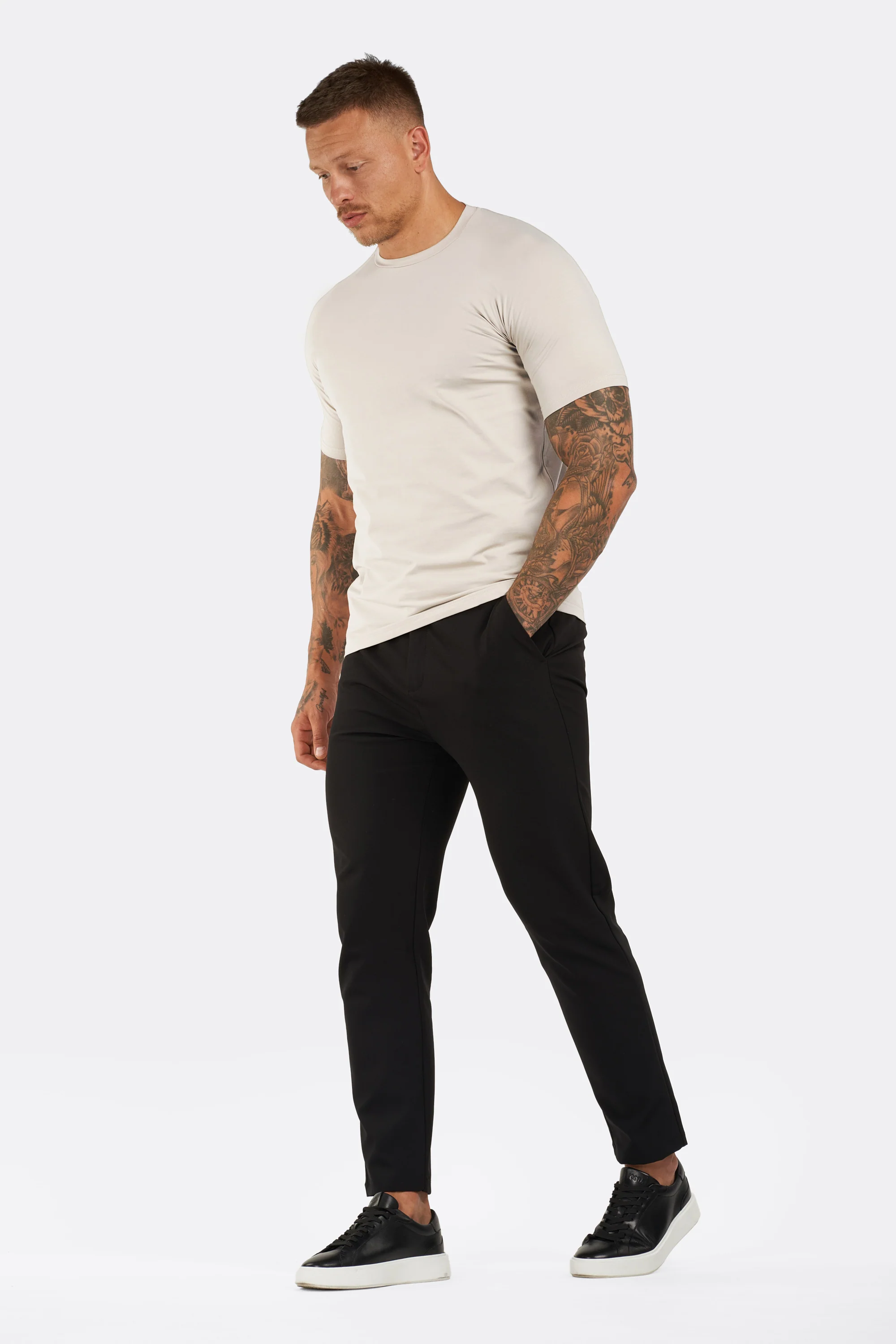 THE ESSENTIAL T-SHIRT - Image 8